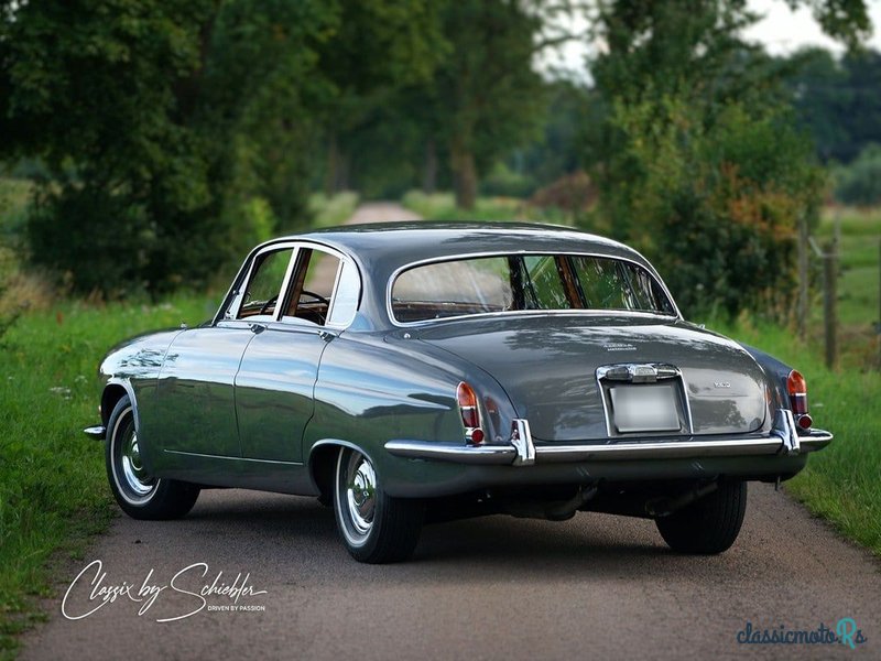 1962' Jaguar Mark X photo #2