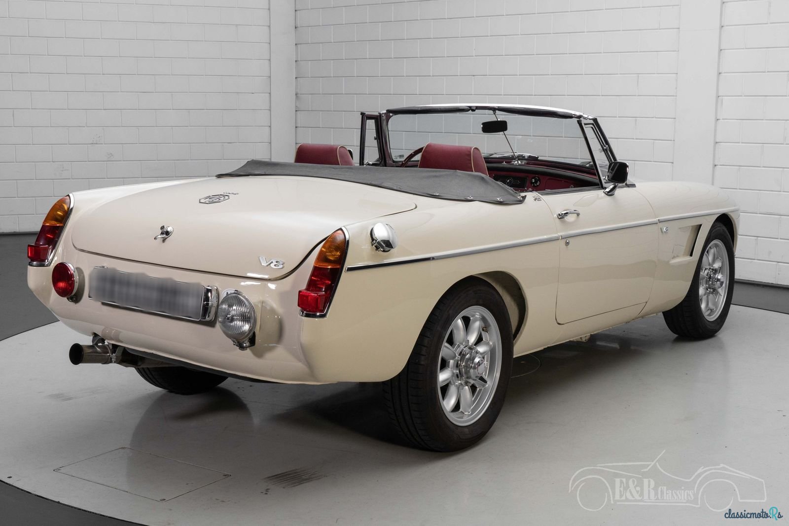 1973' MG MGB photo #4