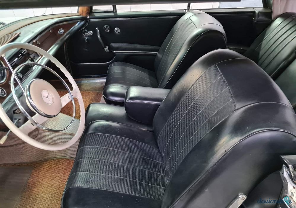 1964' Mercedes-Benz W111 photo #6