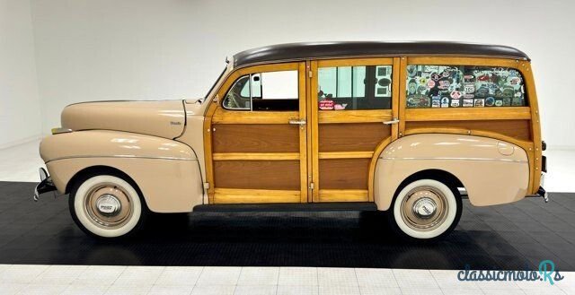 1941' Ford Super Deluxe photo #2