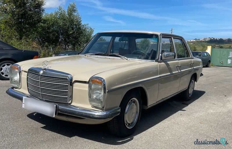 1976' Mercedes-Benz 220 photo #3