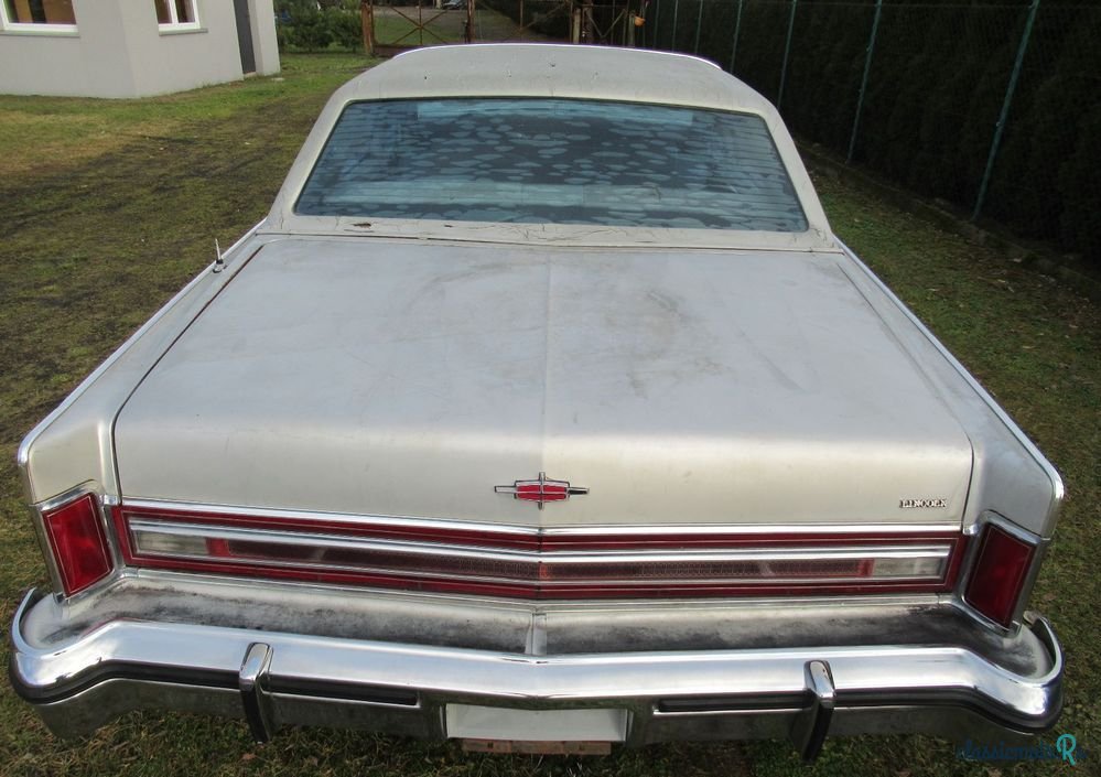 1977' Lincoln Continental photo #2