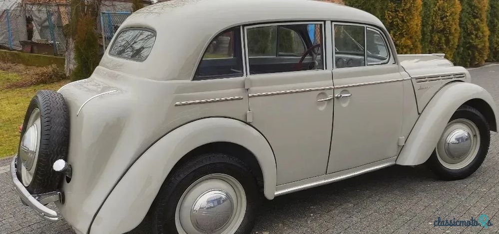 1955' Moskvitch 401 photo #5