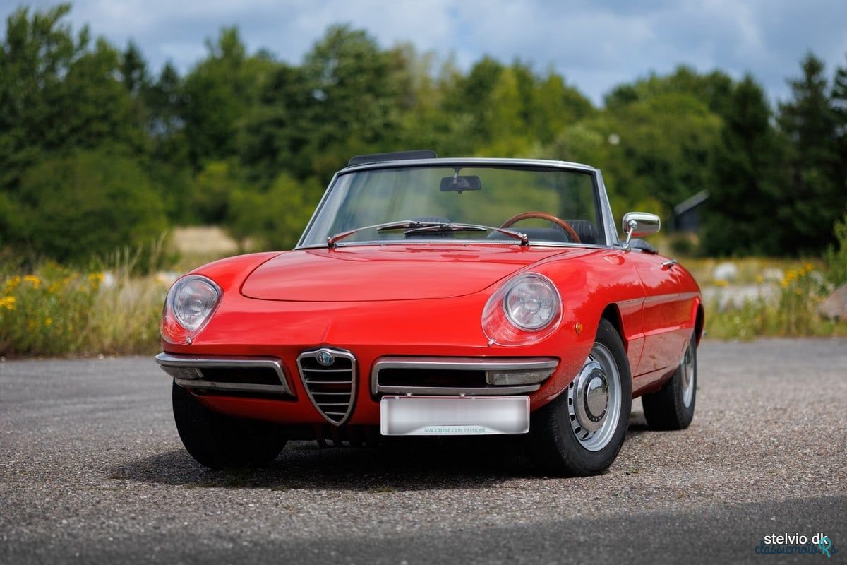 1969' Alfa Romeo Spider photo #2