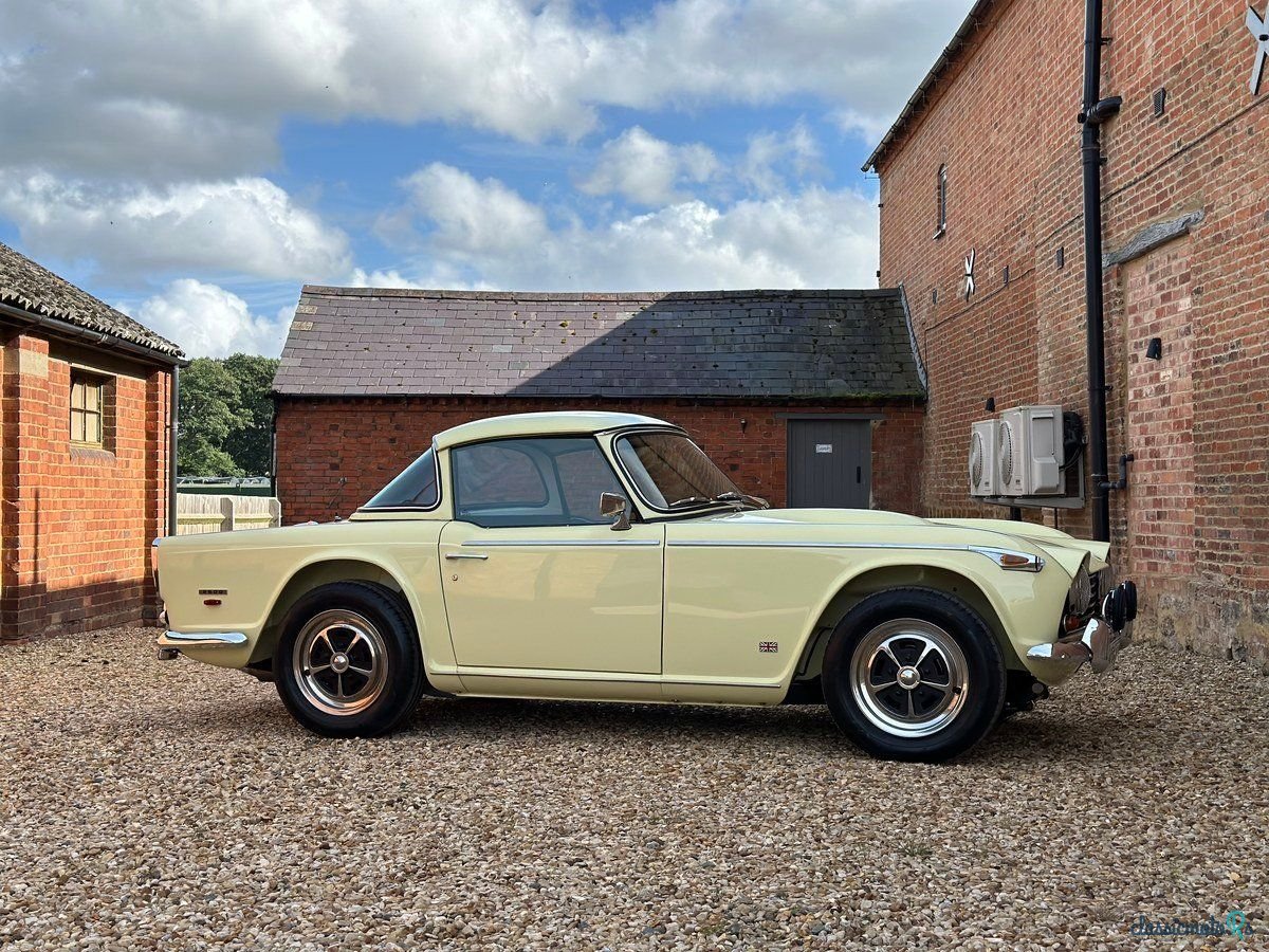 1968' Triumph TR5 photo #1