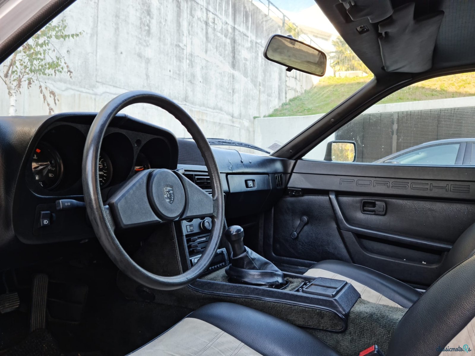 1981' Porsche 924 photo #6