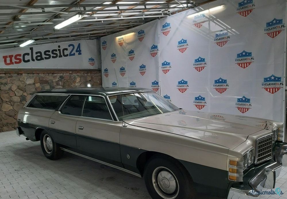 1976' Ford Country Squire photo #4