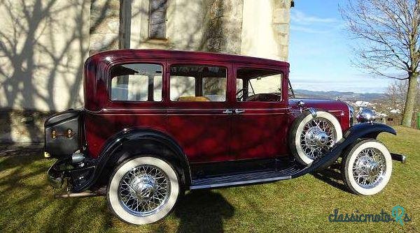 1932' Chrysler PLYMOUTH photo #1