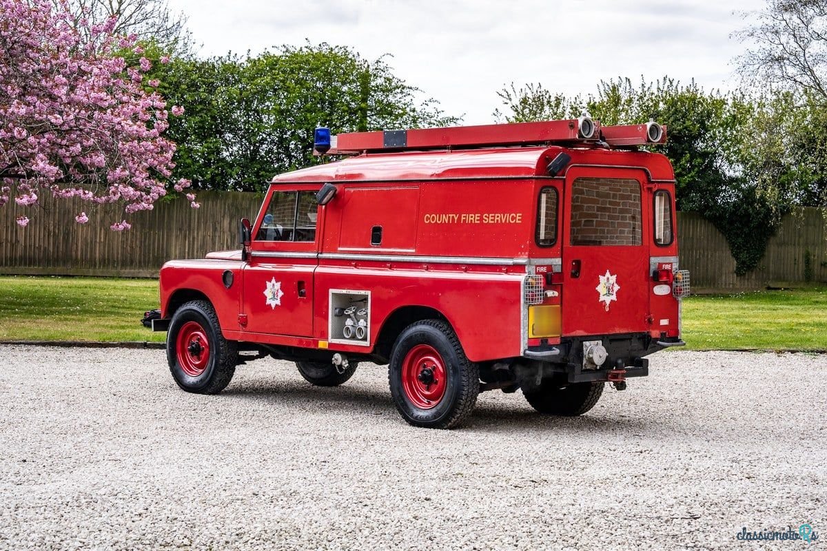 1982' Land Rover Series 3 photo #2