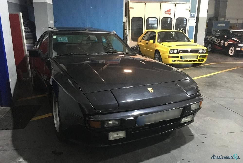 1984' Porsche 944 photo #1