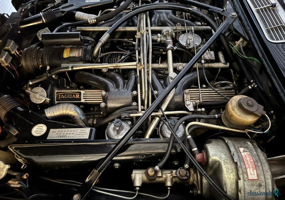 1974' Jaguar XJ photo #4