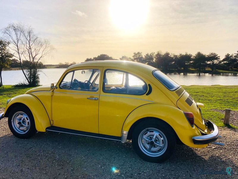 1975' Volkswagen Beetle photo #3