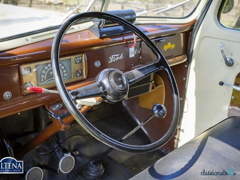 1946' Ford Ton Pick Up photo #5