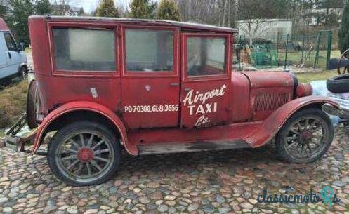 1924' Dodge 4 Door Sedan photo #5