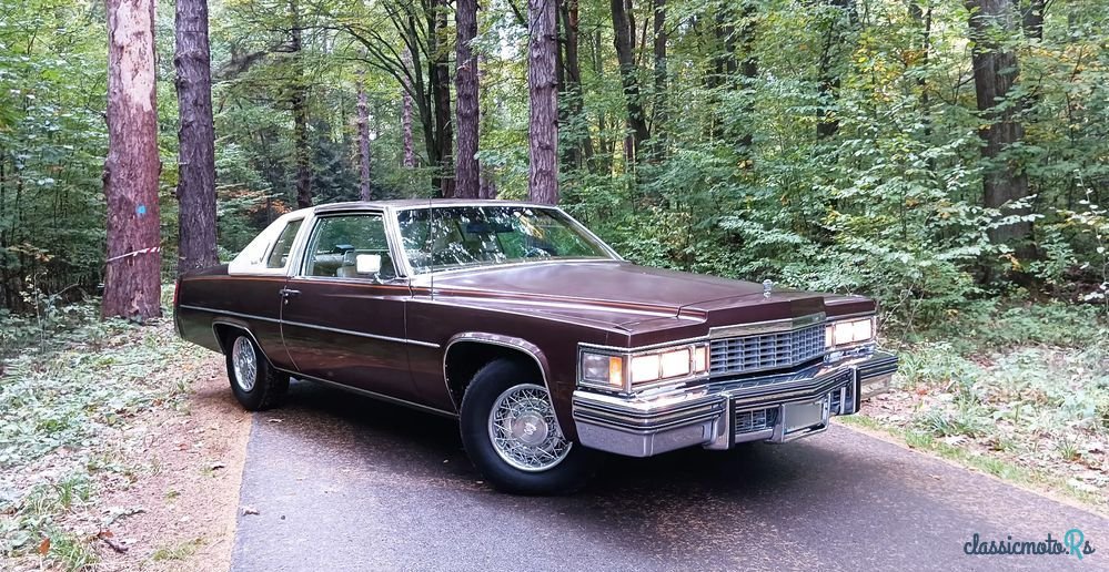 1977' Cadillac Deville photo #1