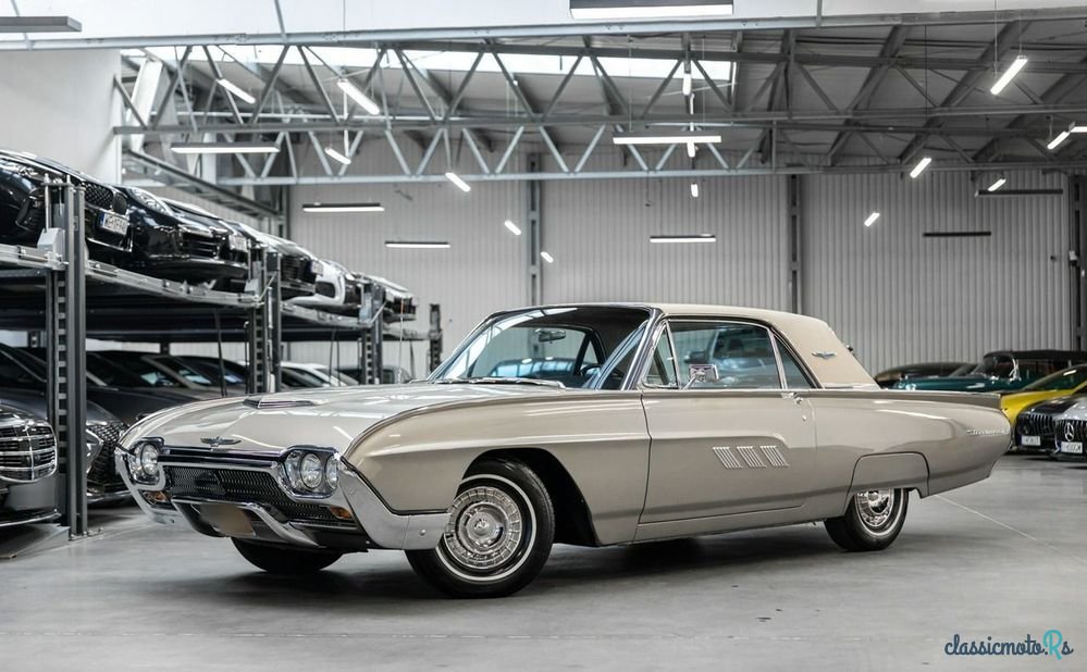 1962' Ford Thunderbird photo #2