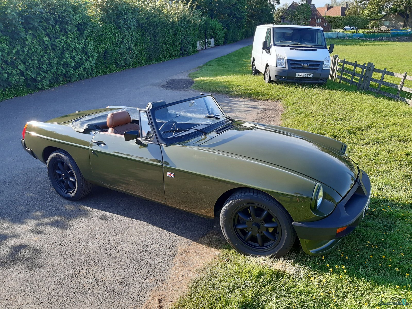 1975' MG Mgb Roadster photo #1