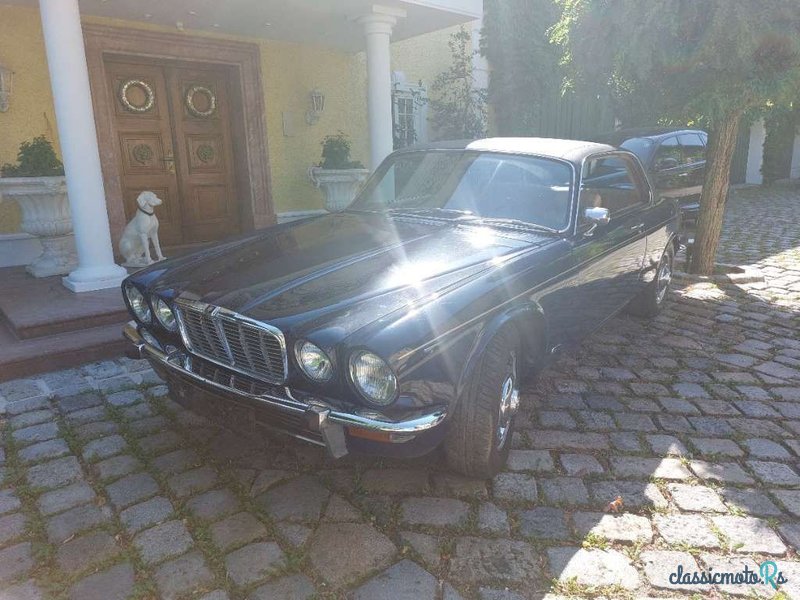 1976' Jaguar XJ photo #2