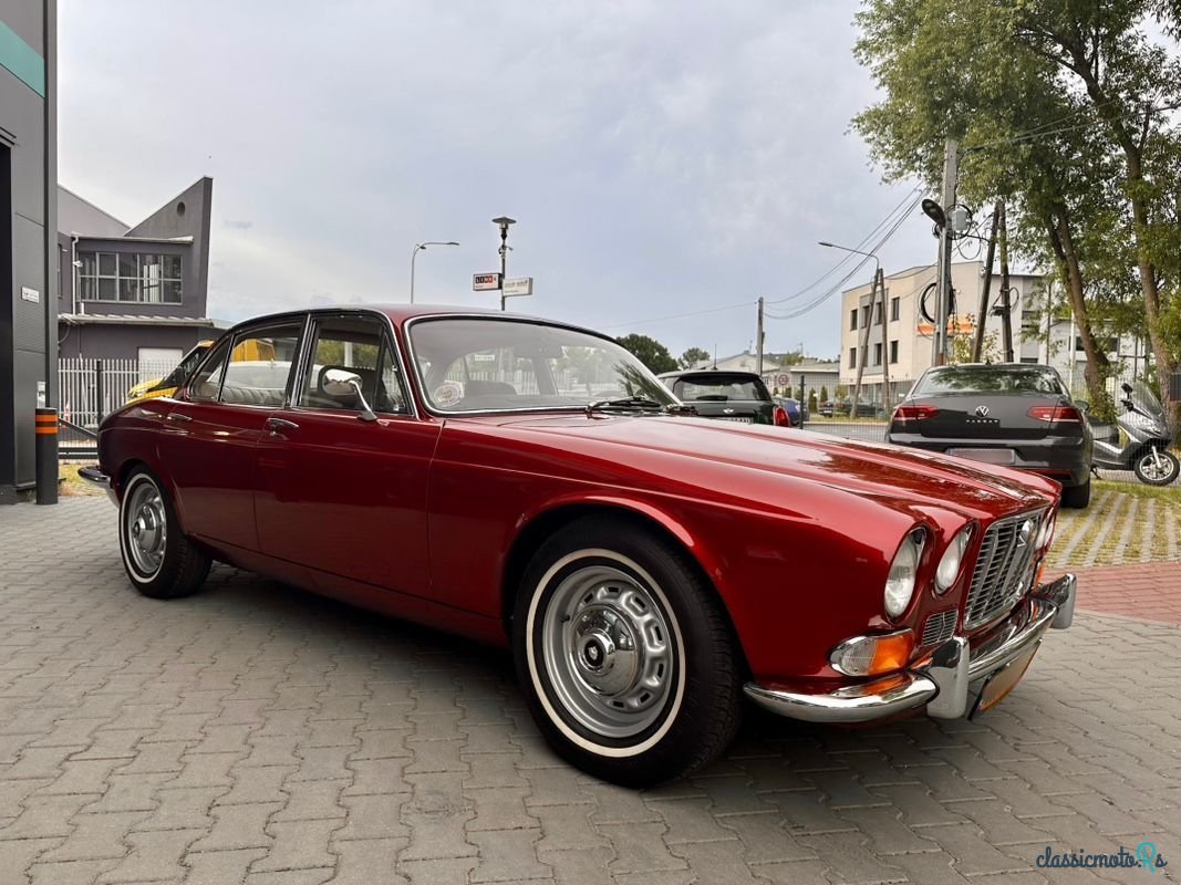 1972' Jaguar XJ photo #2