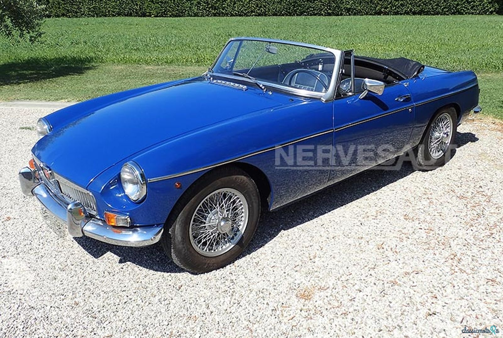 1966' MG B Spider photo #1