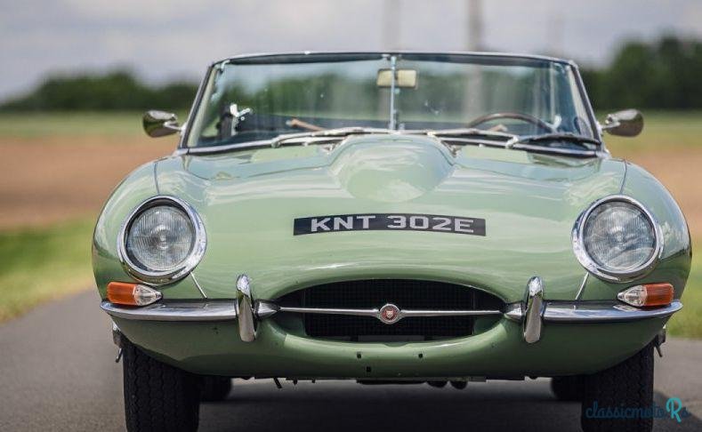 1967' Jaguar E-Type photo #2