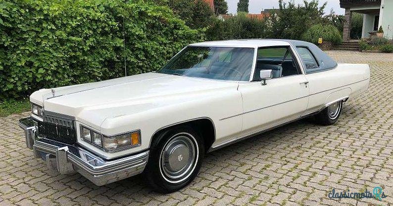 1976' Cadillac Coupe DeVille photo #2