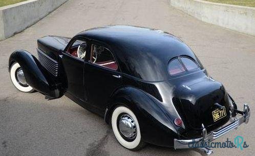 1937' Cord 812 Custom Beverly photo #3