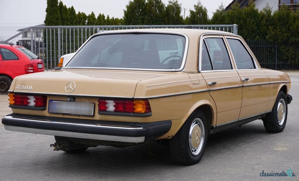 1978' Mercedes-Benz W123 photo #5