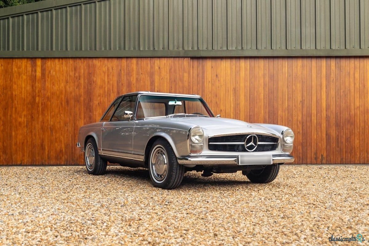 1967' Mercedes-Benz 250 photo #2