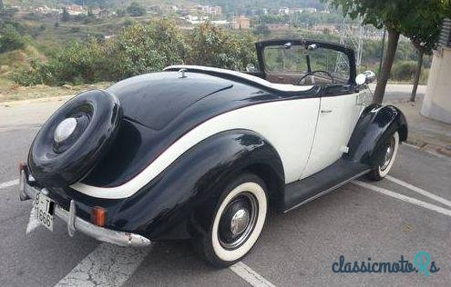 1937' Ford V8 Cabriolet Convertible Top photo #2