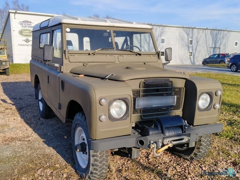 1975' Land Rover photo #4