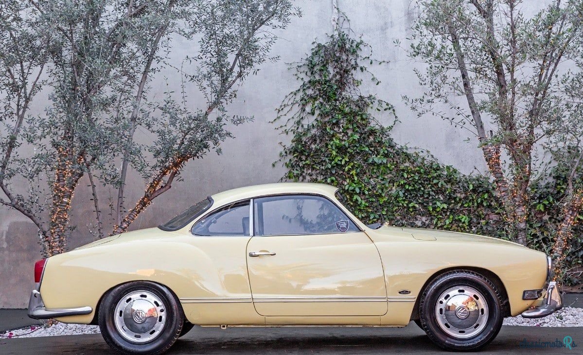 1970' Volkswagen Karmann Ghia photo #4