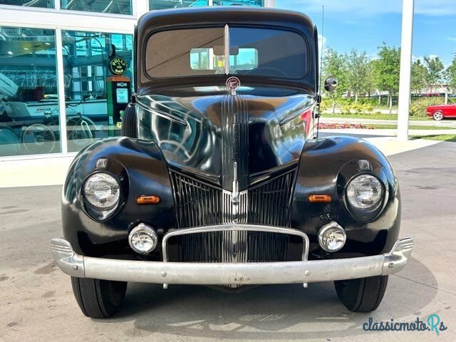 1941' Ford Pickup photo #2