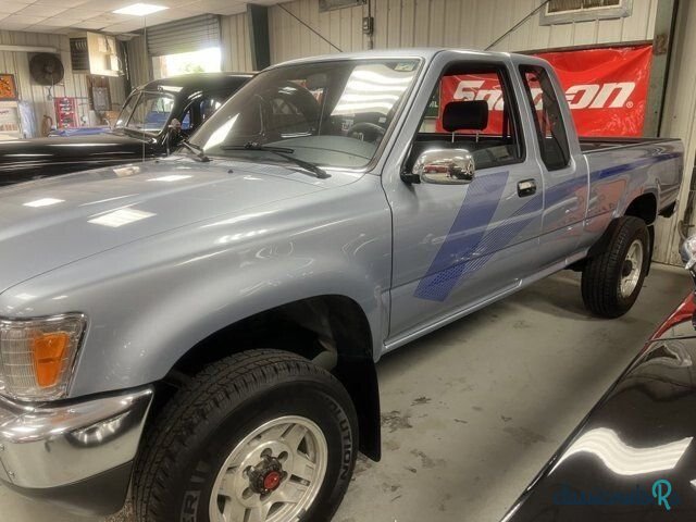 1989' Toyota Pickup photo #4