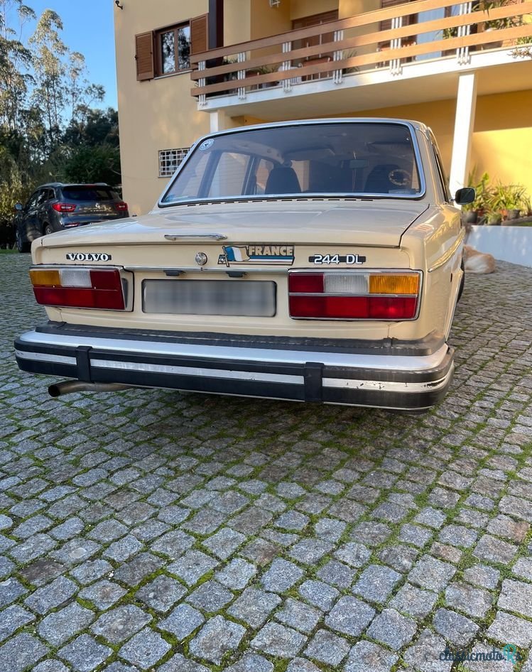 1976' Volvo 244 photo #5
