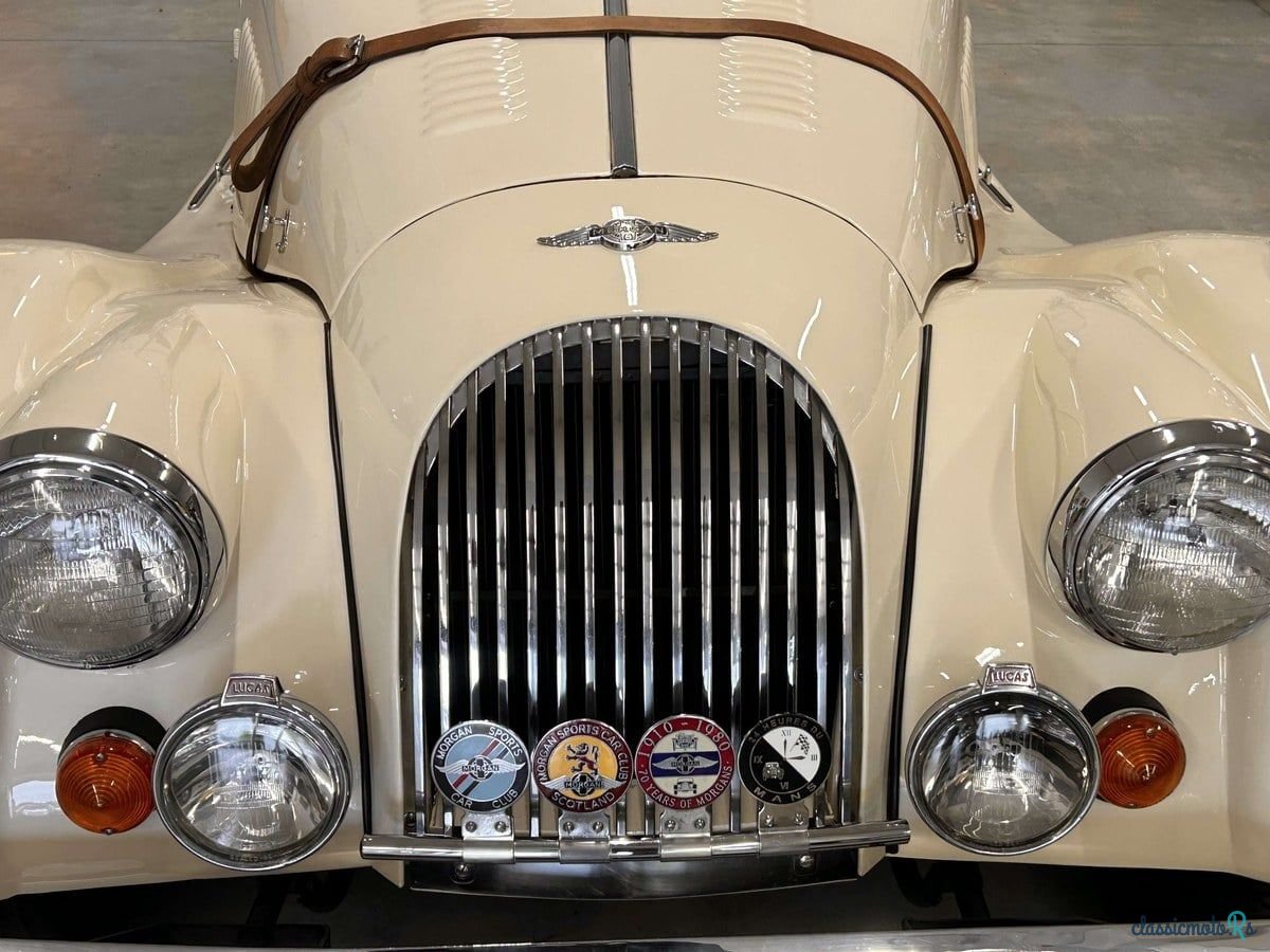 1983' Morgan Plus-8 photo #3