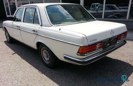 1978' Mercedes-Benz 280 W123 photo #1