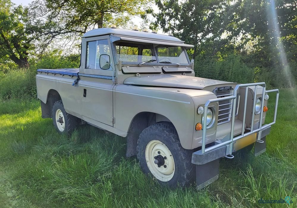 1980' Land Rover Santana 109 photo #1
