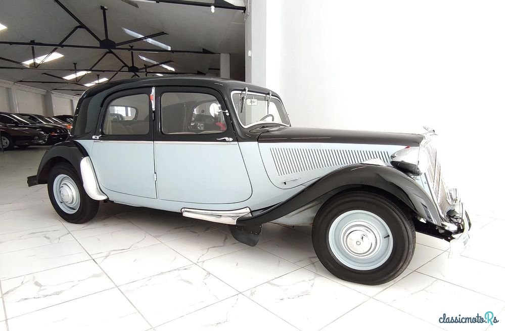 1951' Citroen Traction Avant photo #6
