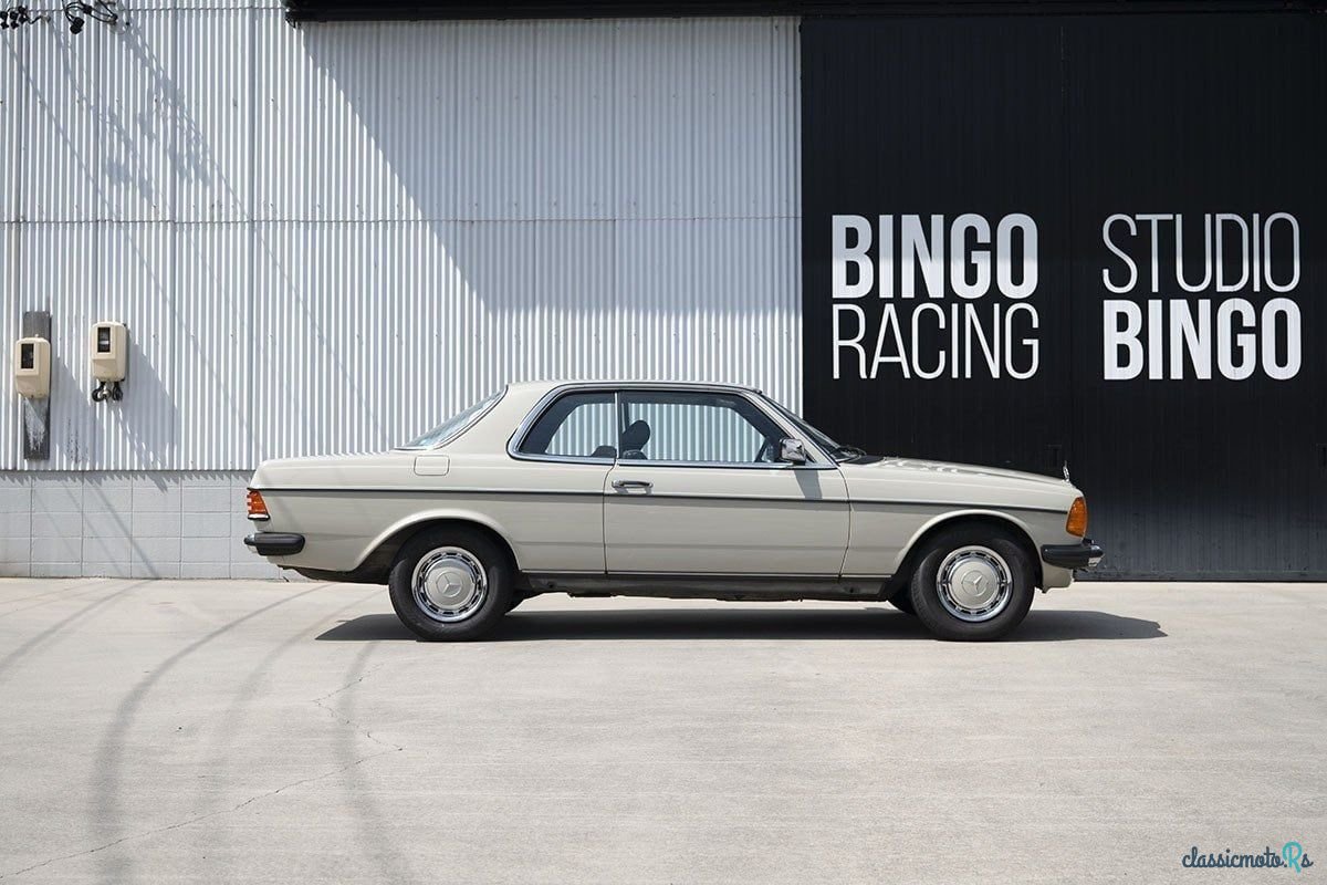 1984' Mercedes-Benz 280 photo #3