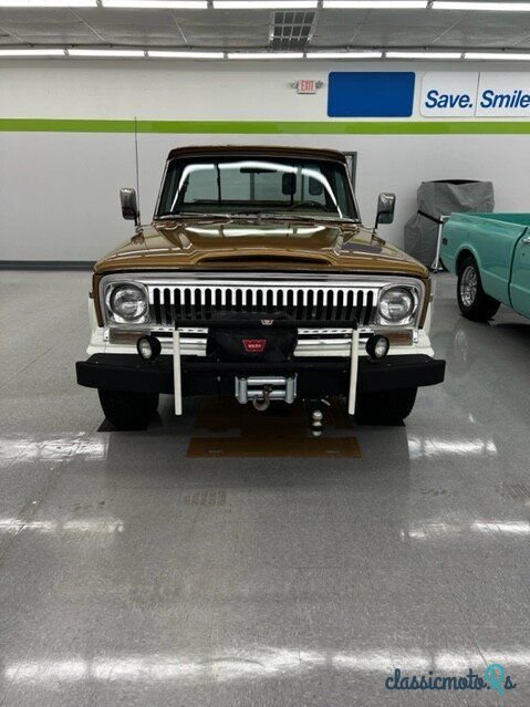 1974' Jeep J10 photo #2