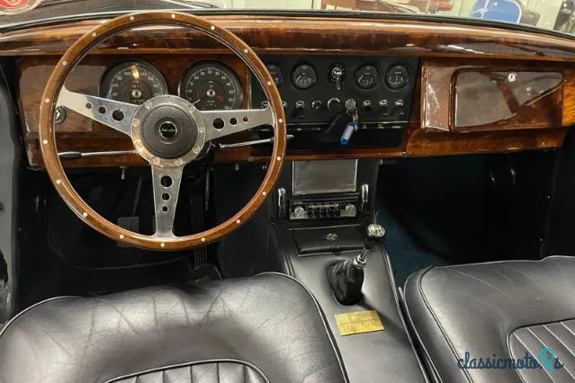 1960' Jaguar Mk II photo #6