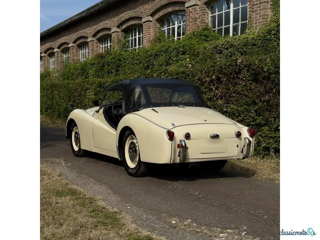 1961' Triumph TR3 photo #3