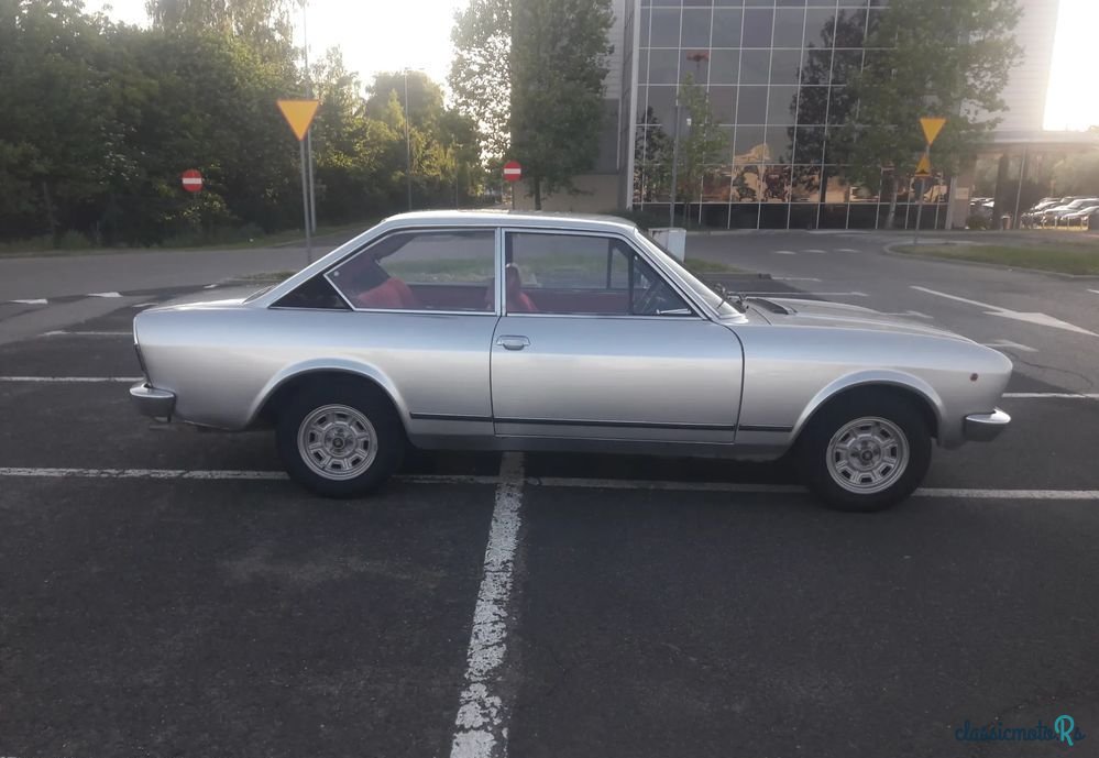1975' Fiat 124 photo #4