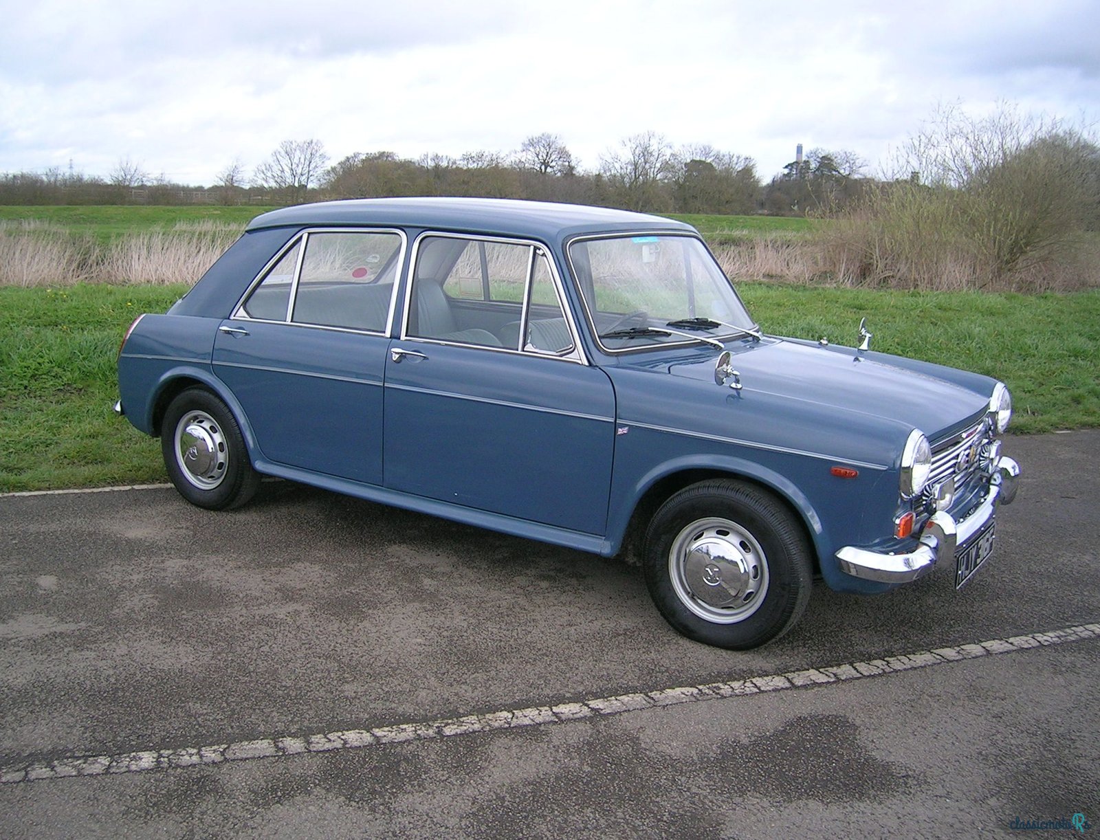 1968' Morris Eight photo #3