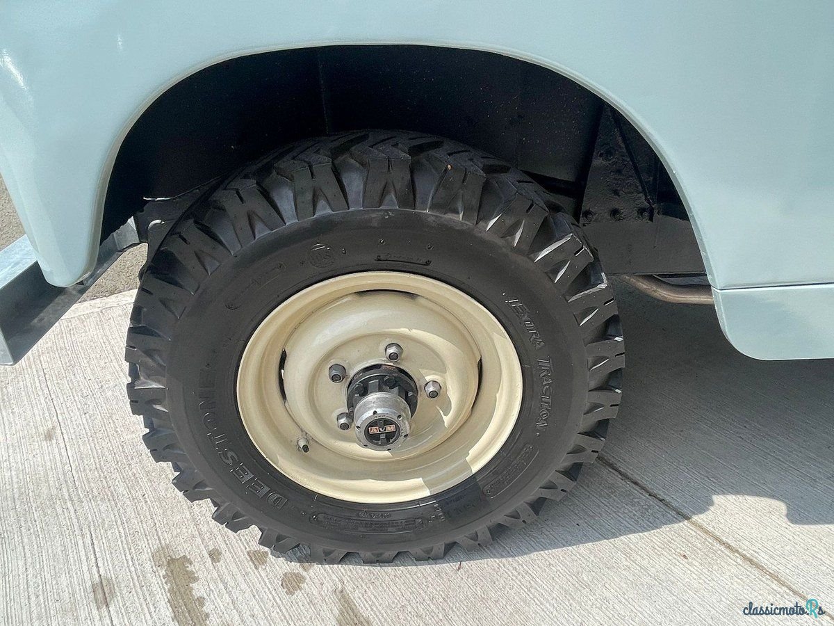 1966' Land Rover Series 2A photo #5