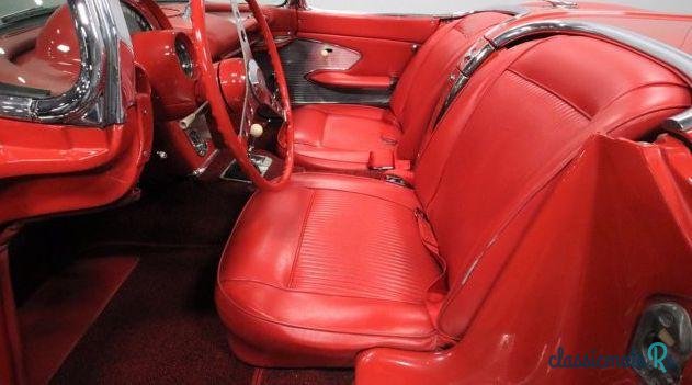 1961' Chevrolet Corvette photo #1