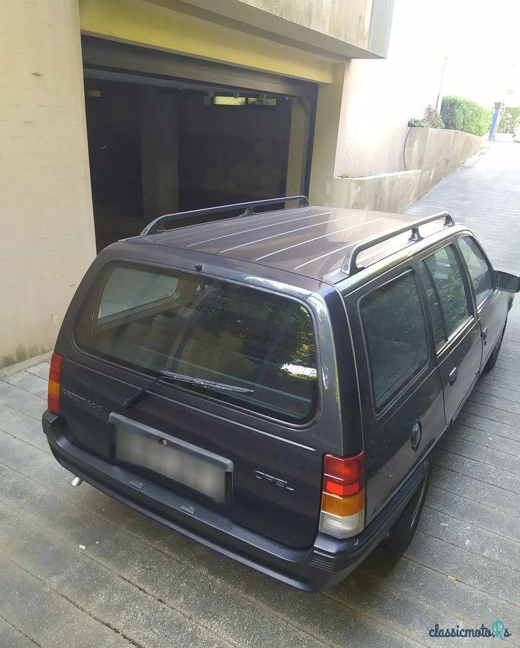 1990' Opel Kadett 1.4 Ls photo #4