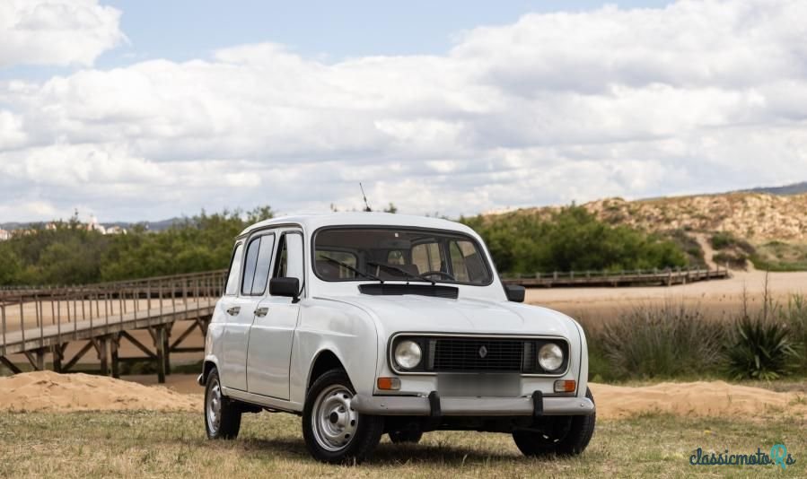 1990' Renault 4 1.0 Tl Savanne photo #2