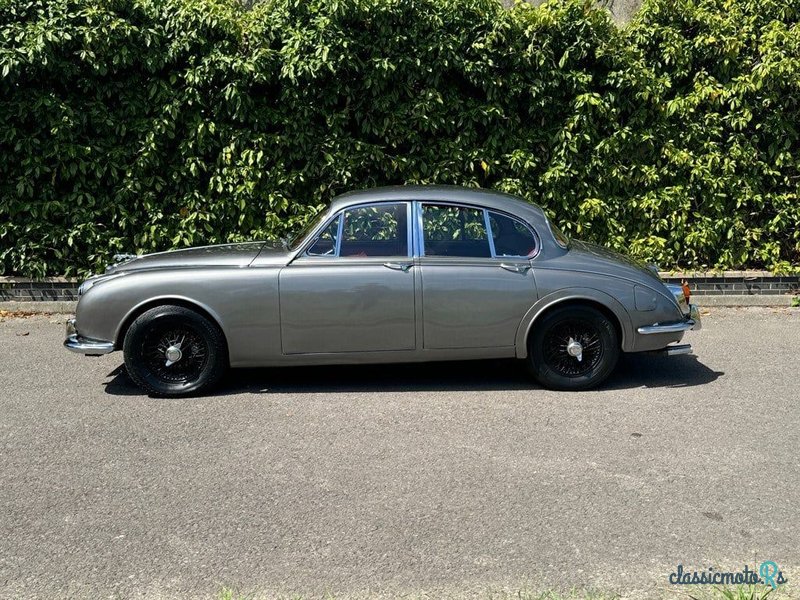 1968' Jaguar Mark II photo #3